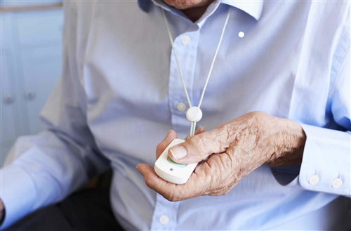 Servizio gratuito di telesoccorso e telecontrollo - più sicuri meno soli
